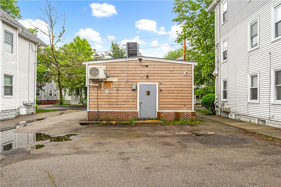 228 Oakland Avenue