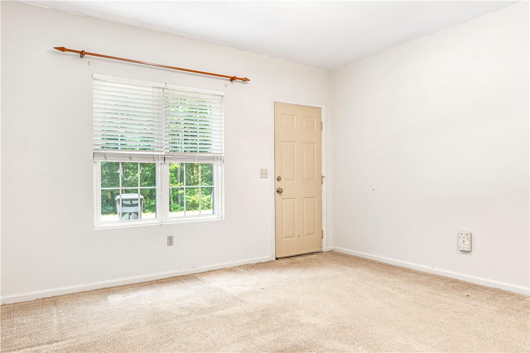 565 Quaker Lane 122