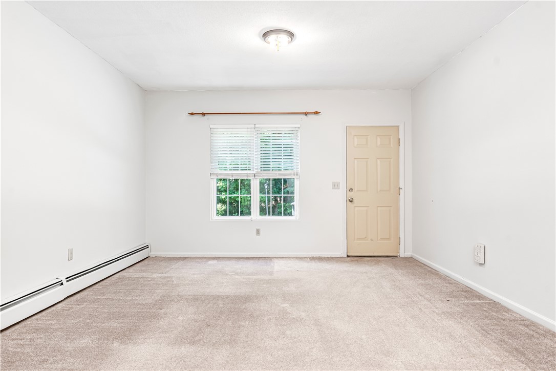 565 Quaker Lane 122