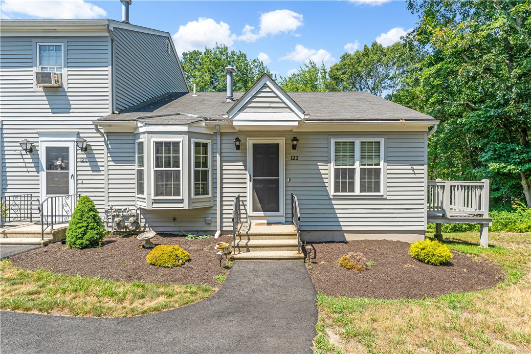 565 Quaker Lane 122