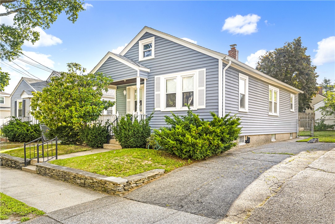 30 Iona Street
