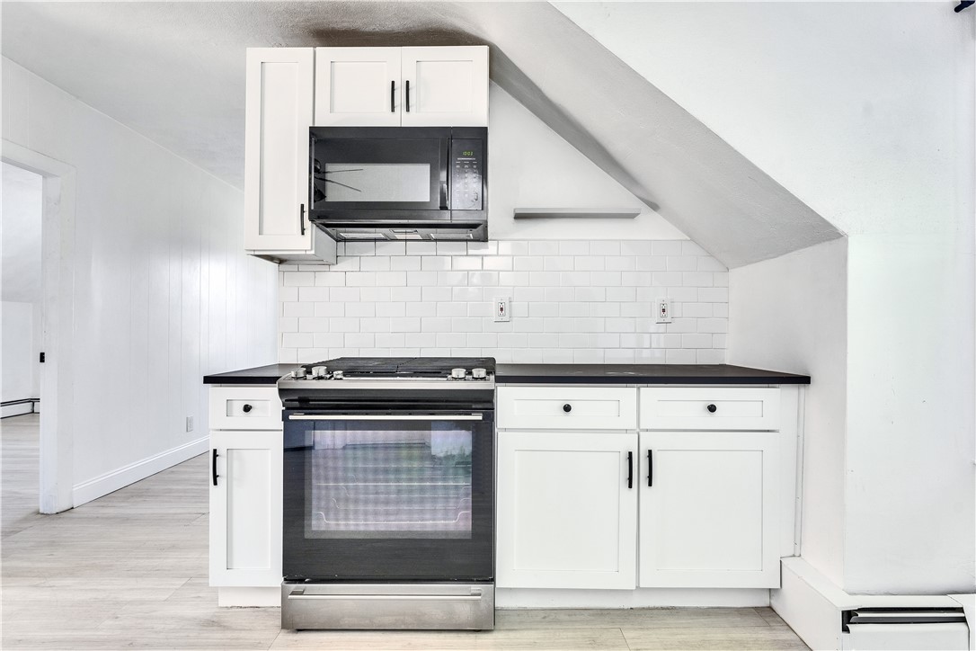 86 Woodward Avenue 2