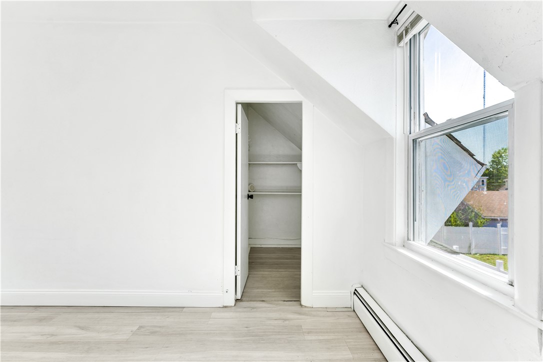 86 Woodward Avenue 2