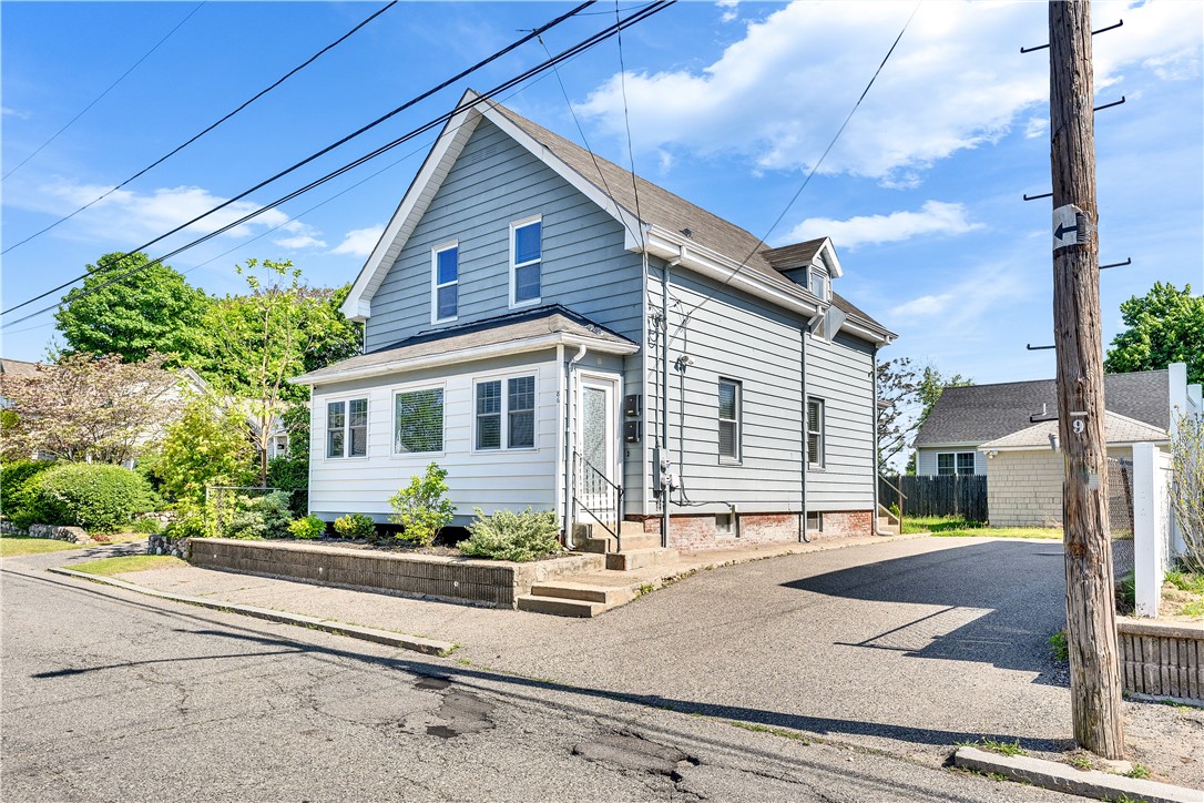 86 Woodward Avenue 2