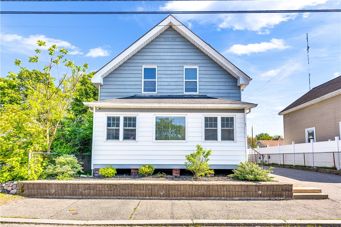 86 Woodward Avenue 2