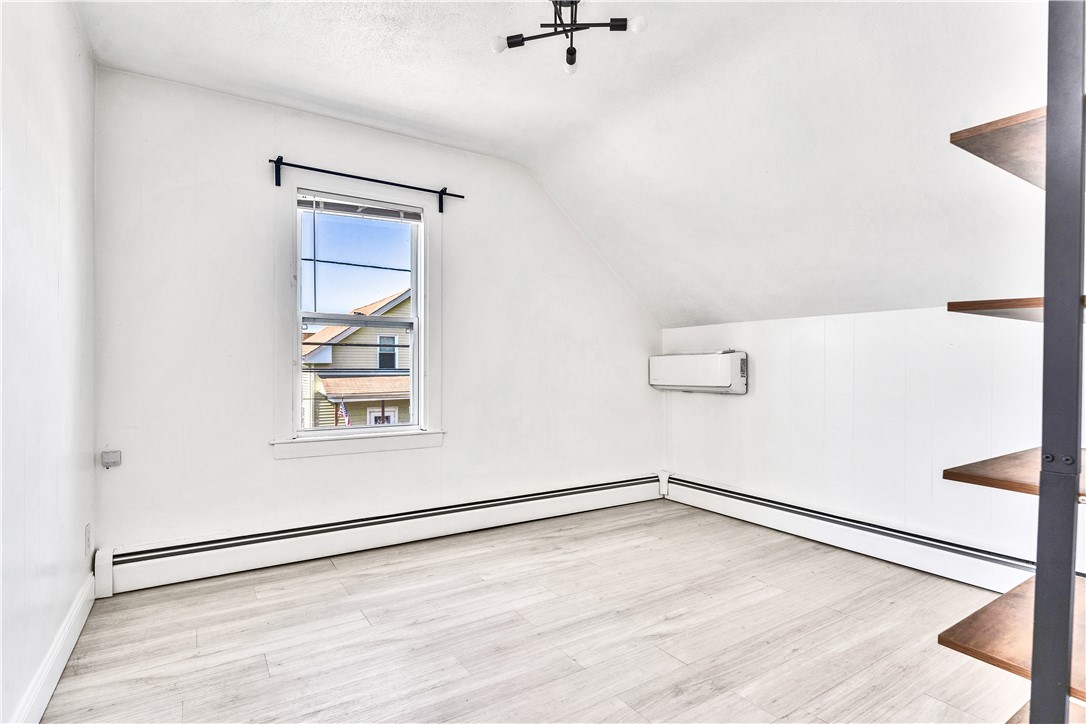 86 Woodward Avenue 2