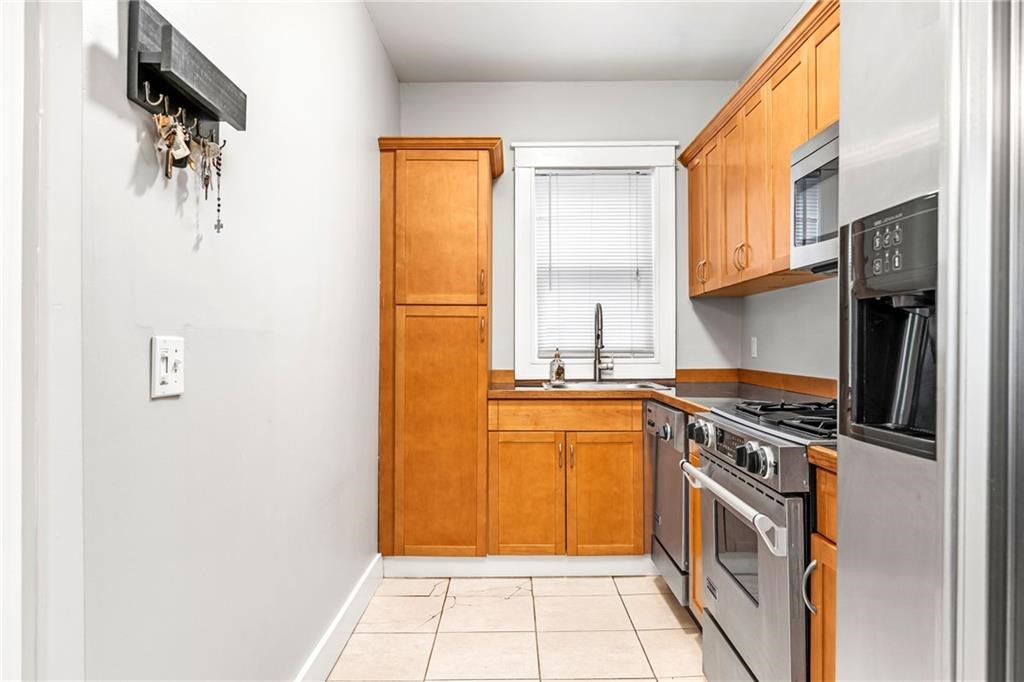2 Poplar Street 1