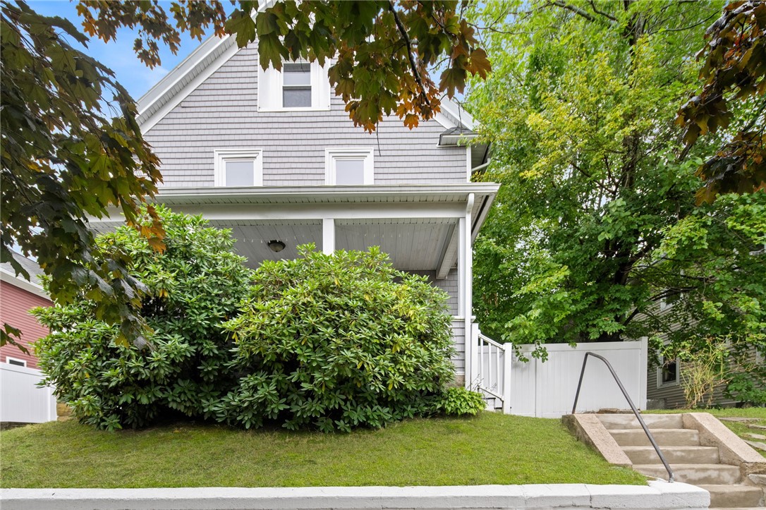 1059 Narragansett Boulevard