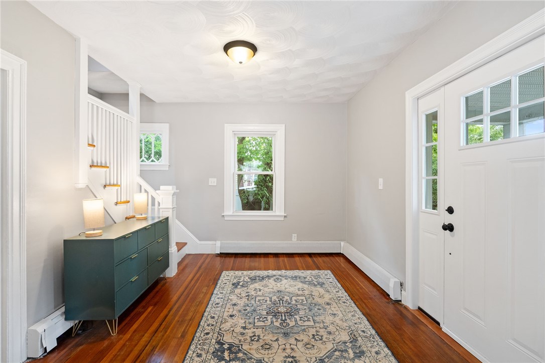 1059 Narragansett Boulevard