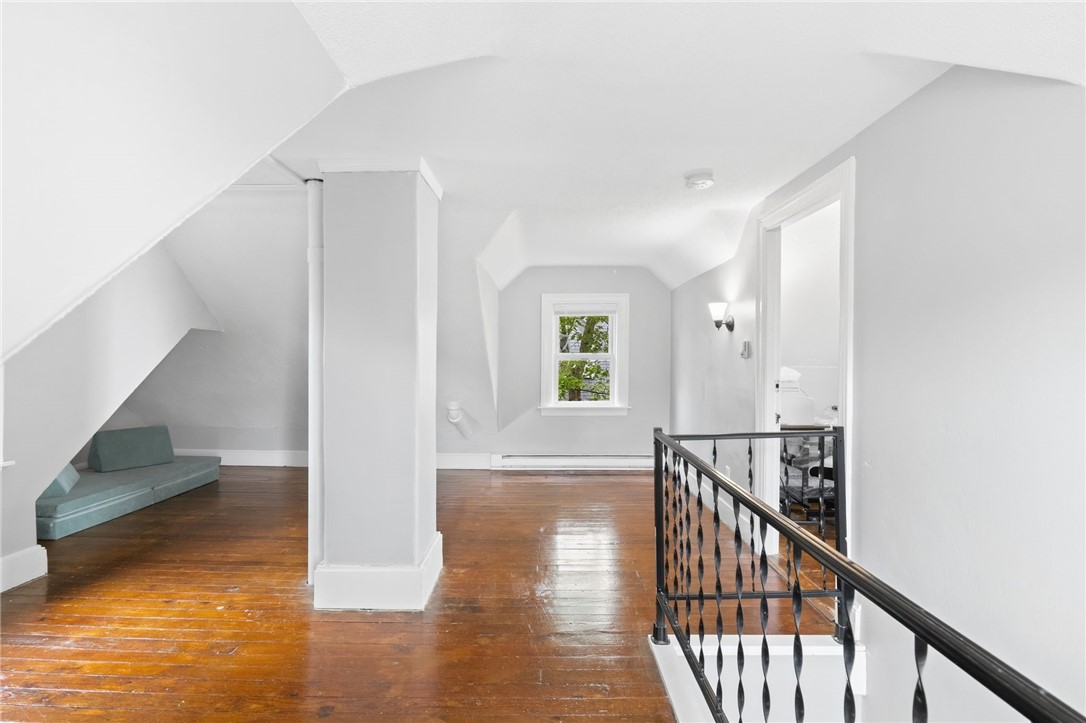 1059 Narragansett Boulevard