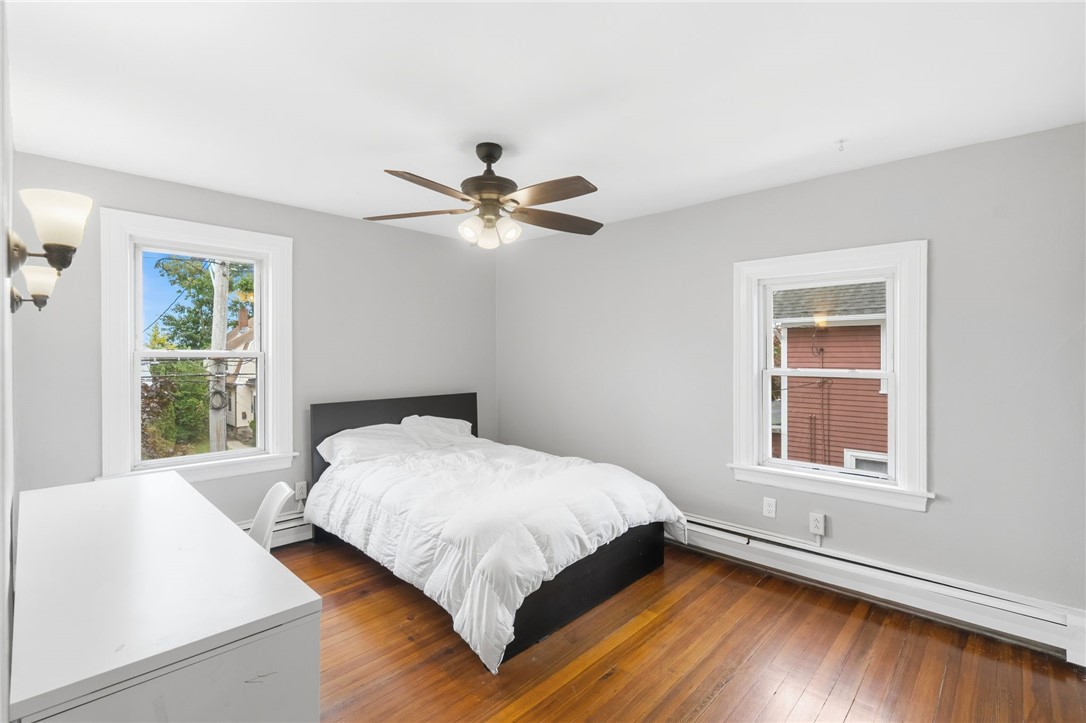 1059 Narragansett Boulevard