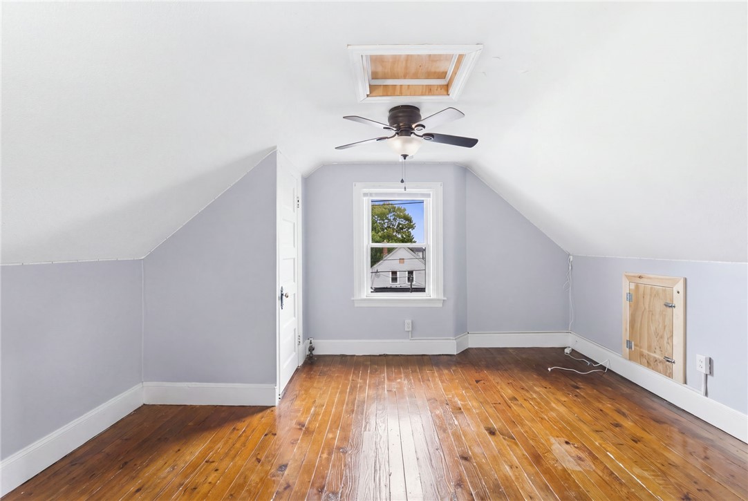 1059 Narragansett Boulevard
