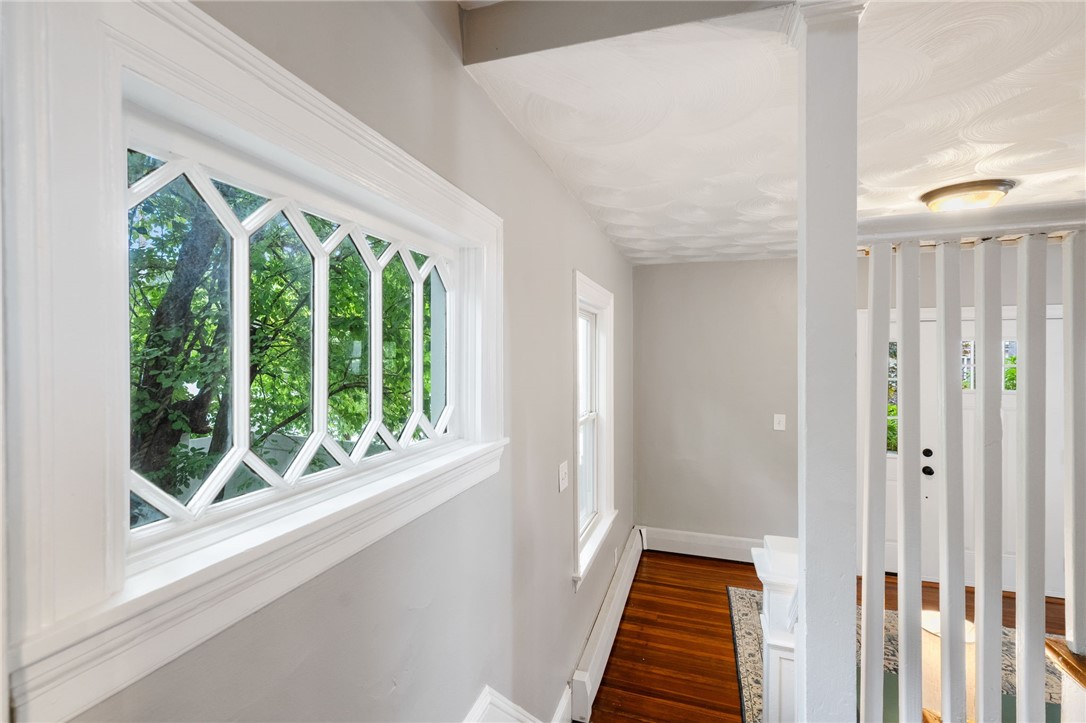 1059 Narragansett Boulevard