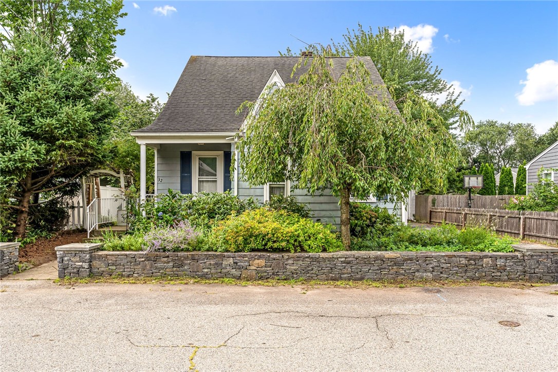 32 Benbridge Avenue
