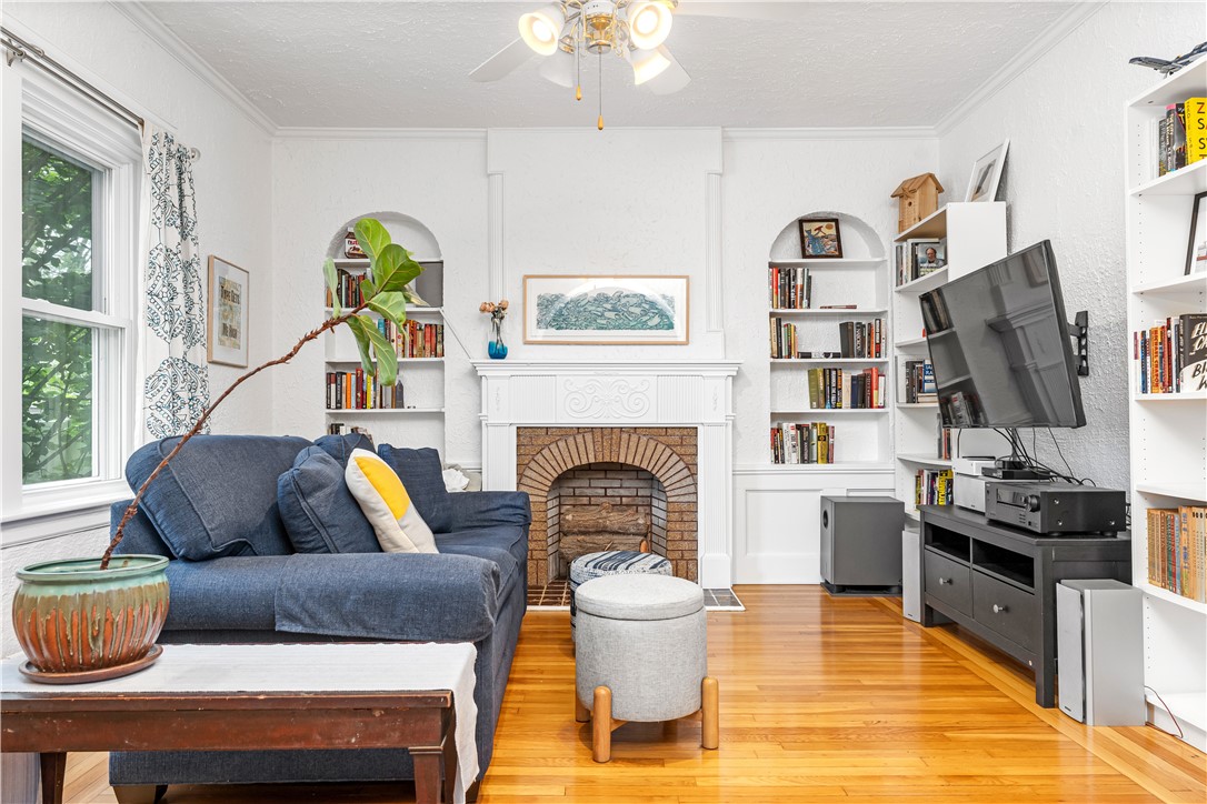 32 Benbridge Avenue