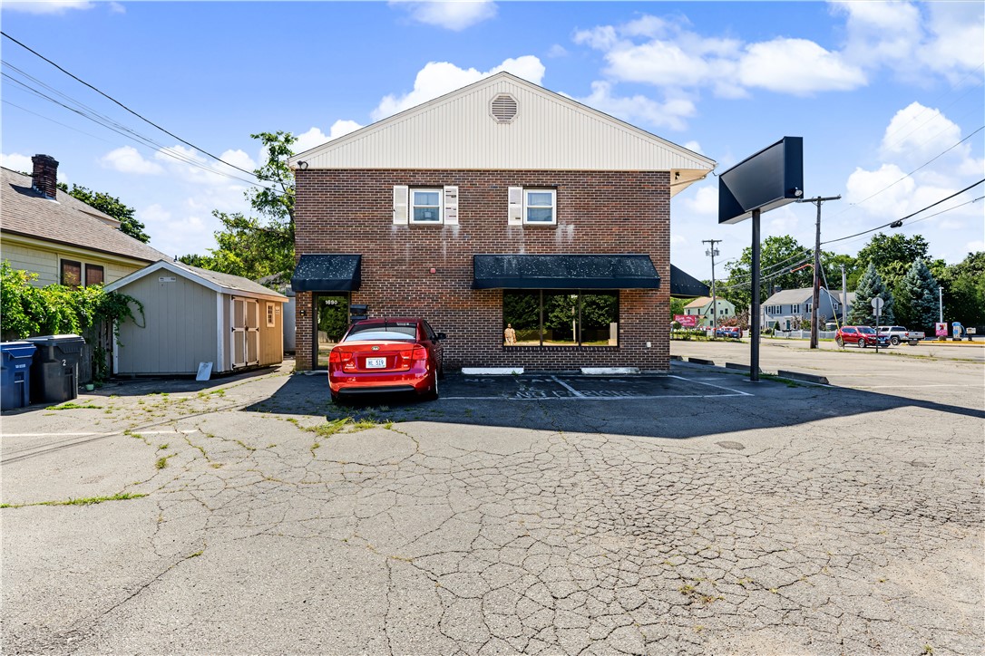 1690 West Shore Road