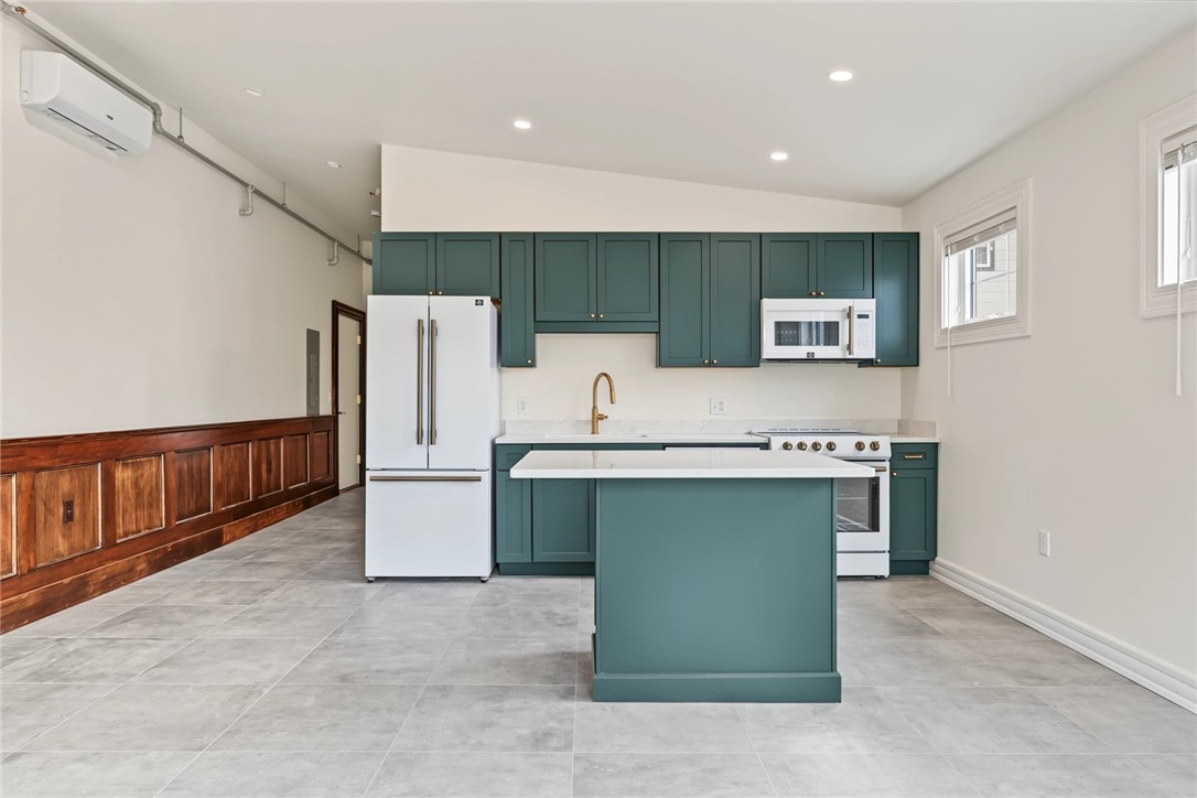 905 North Main Street 201