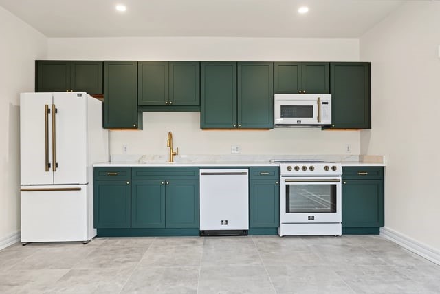 905 North Main Street 203