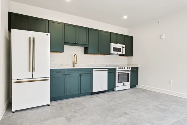 905 North Main Street 203