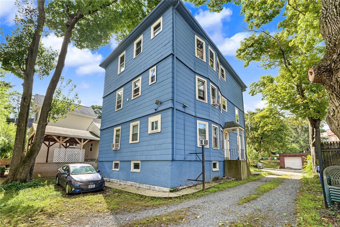 7 Williams Street