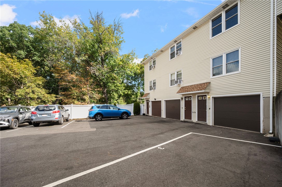 10 Burleigh Street 3