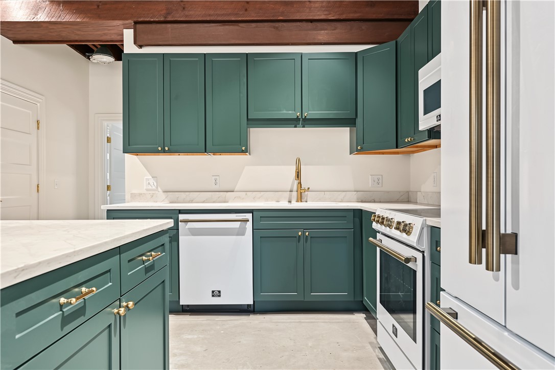 905 North Main Street 101