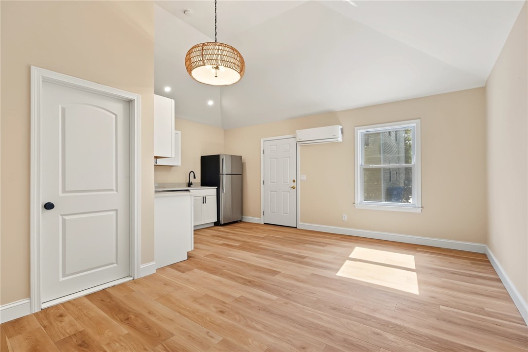 211 Carpenter Street