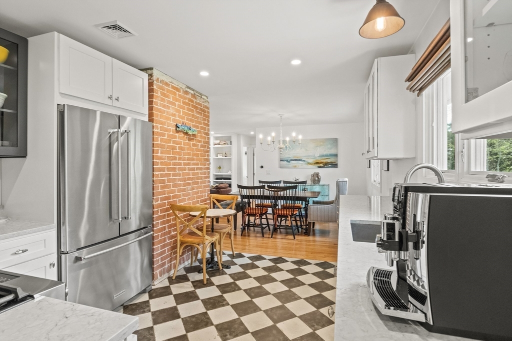 74 Circuit Ave