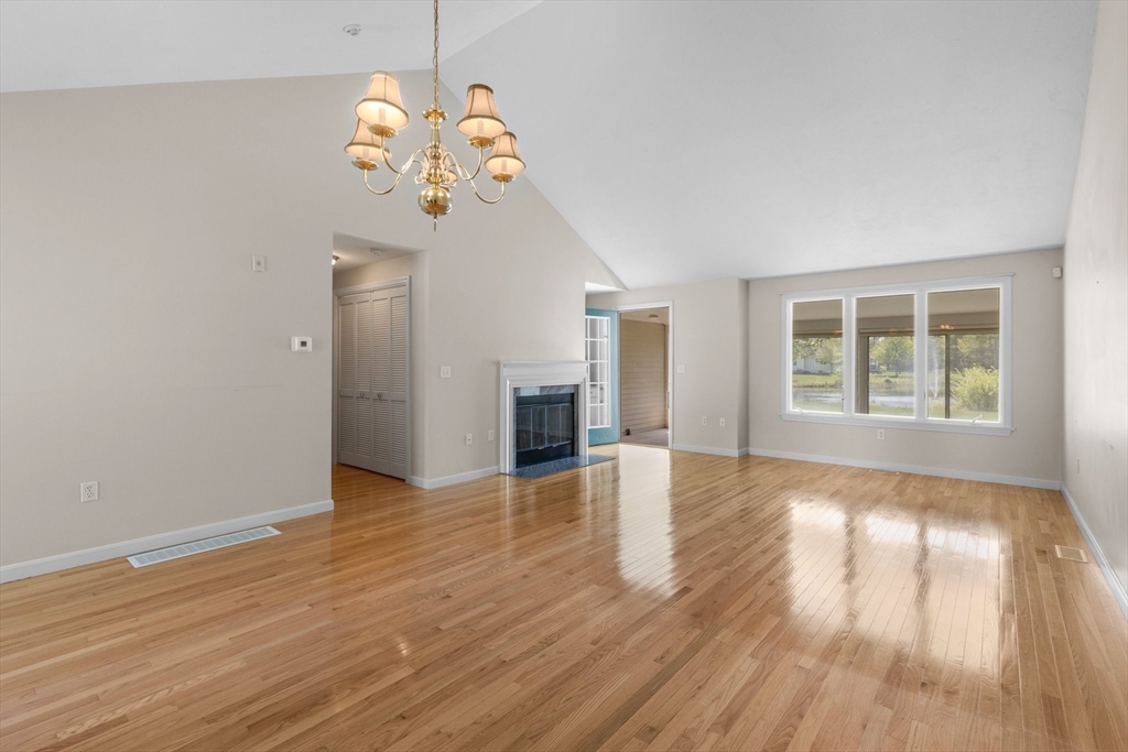 11 Bonwood Dr # 11