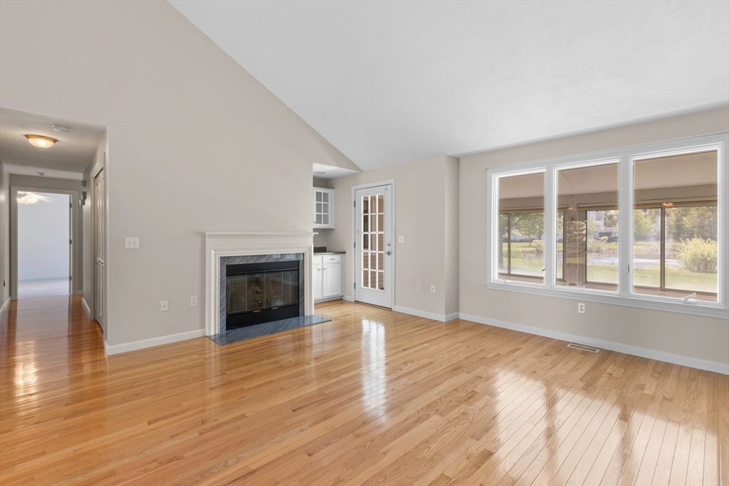 11 Bonwood Dr # 11