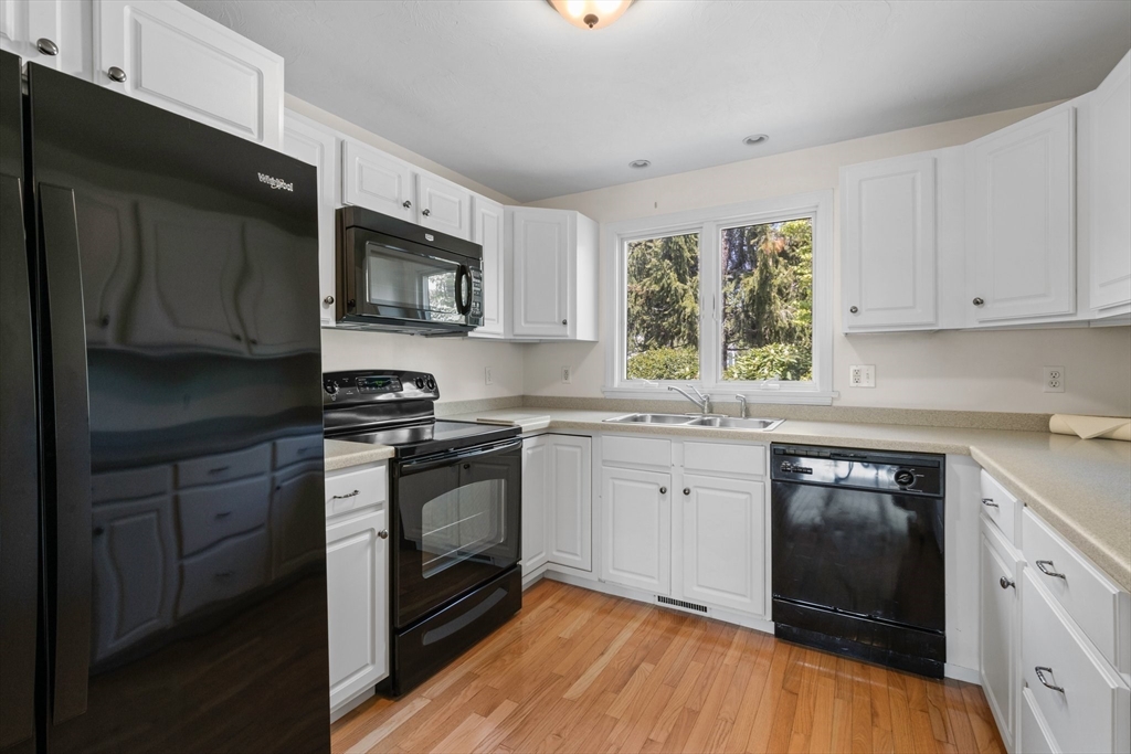 11 Bonwood Dr # 11