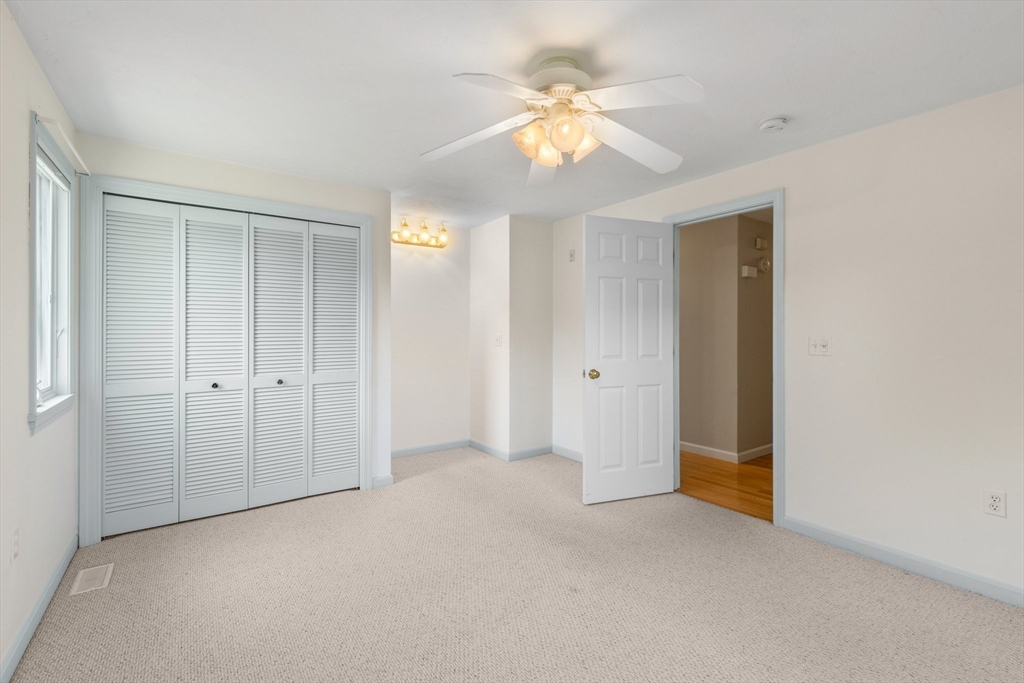 11 Bonwood Dr # 11