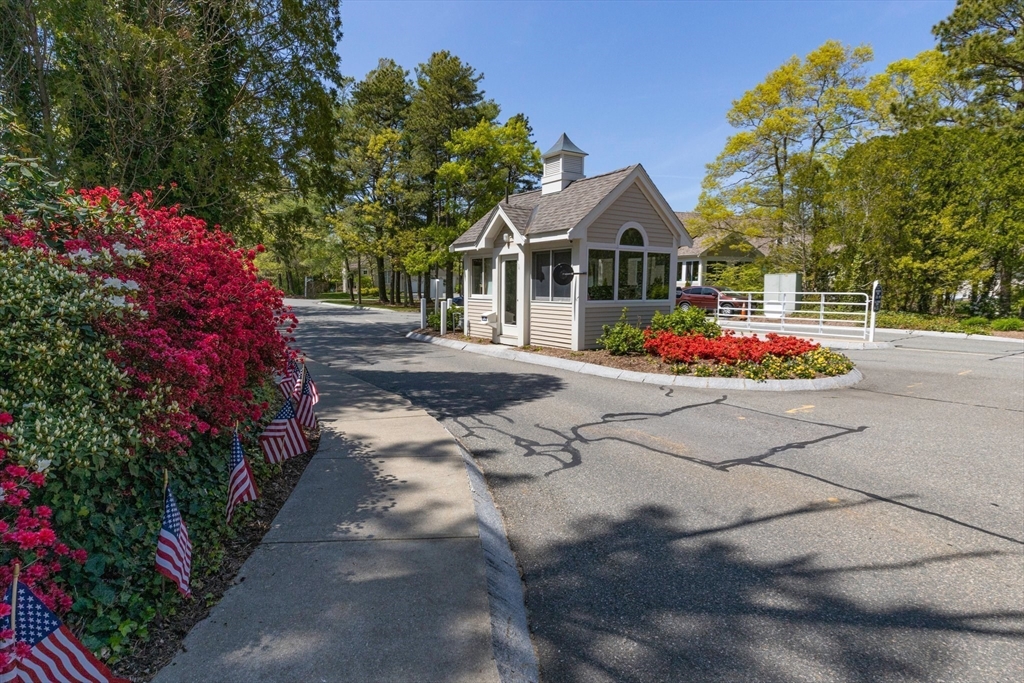 11 Bonwood Dr # 11