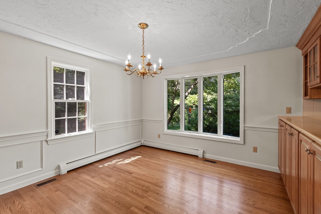 8 Village Dr