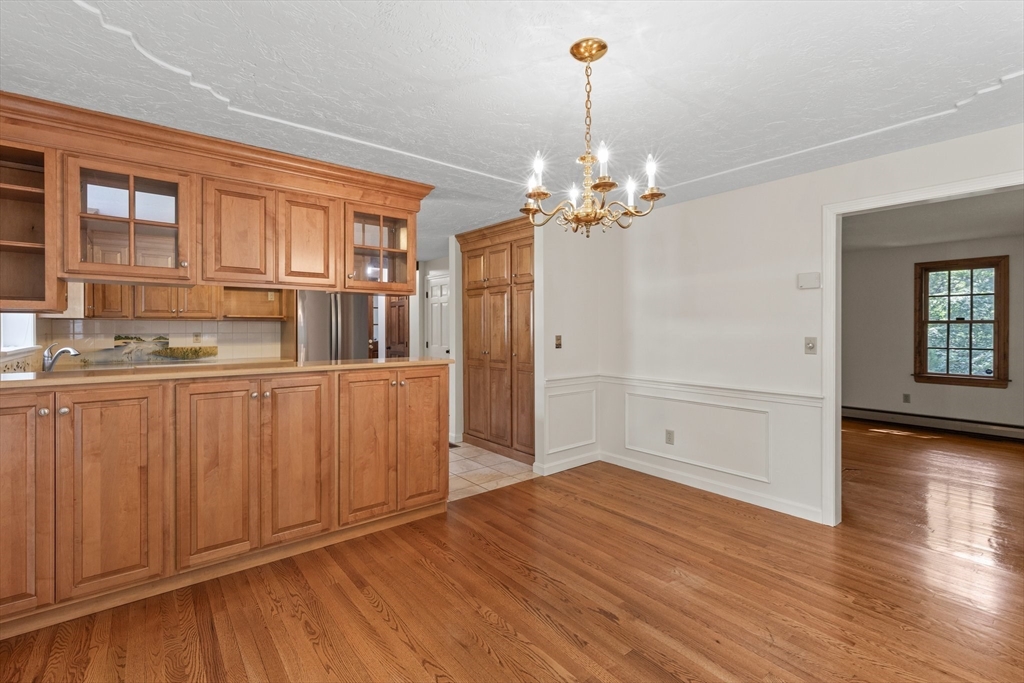 8 Village Dr