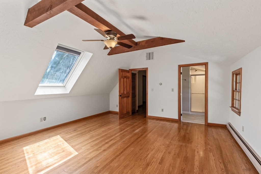 8 Village Dr