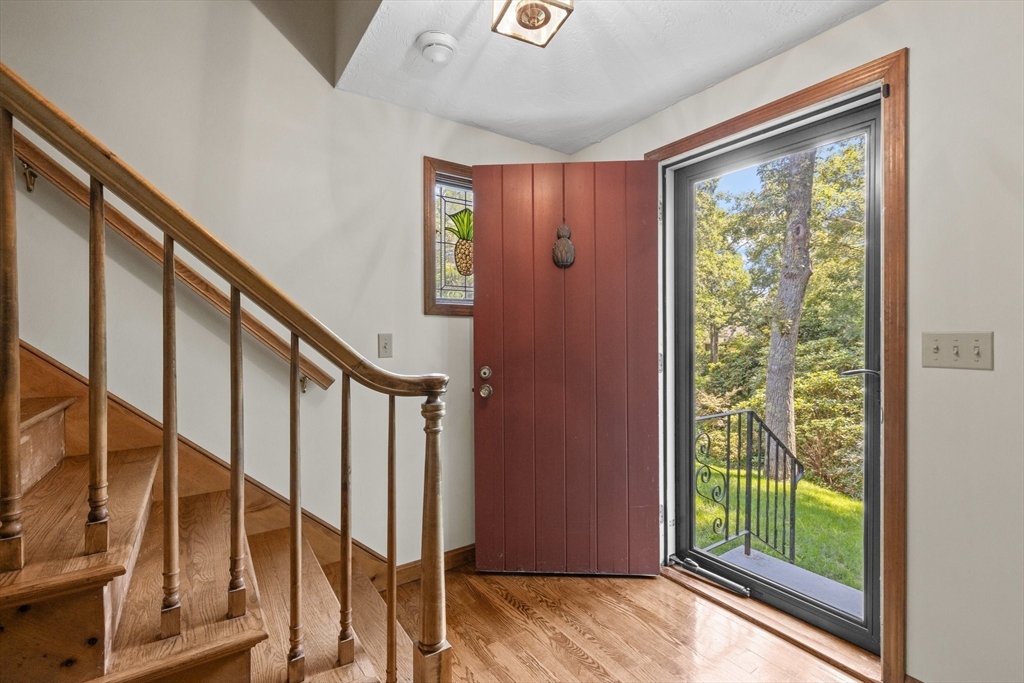 8 Village Dr