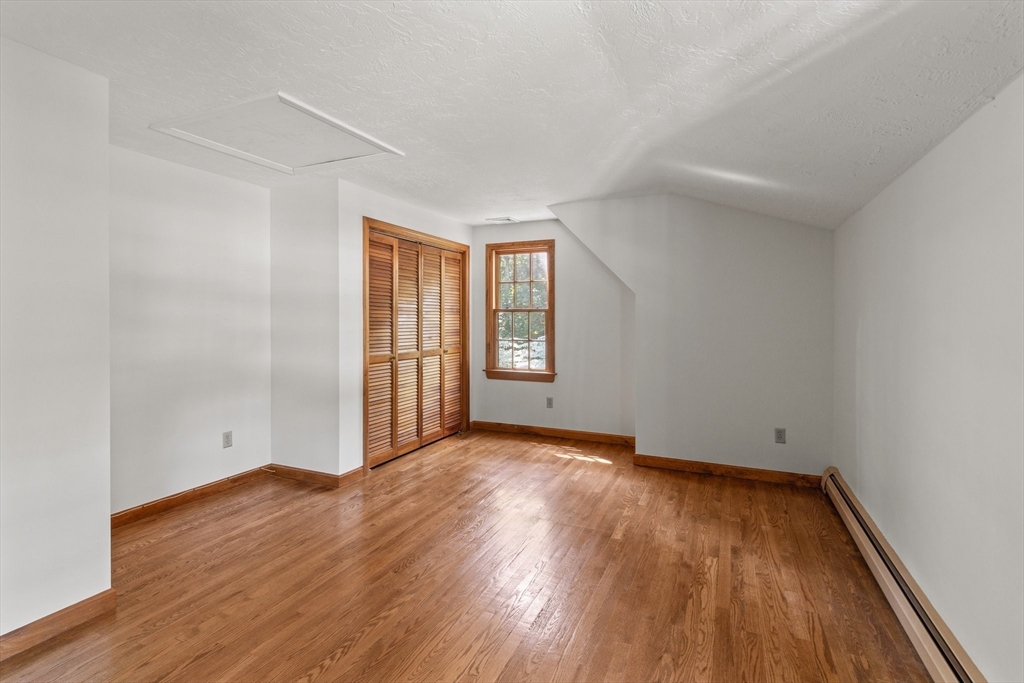 8 Village Dr