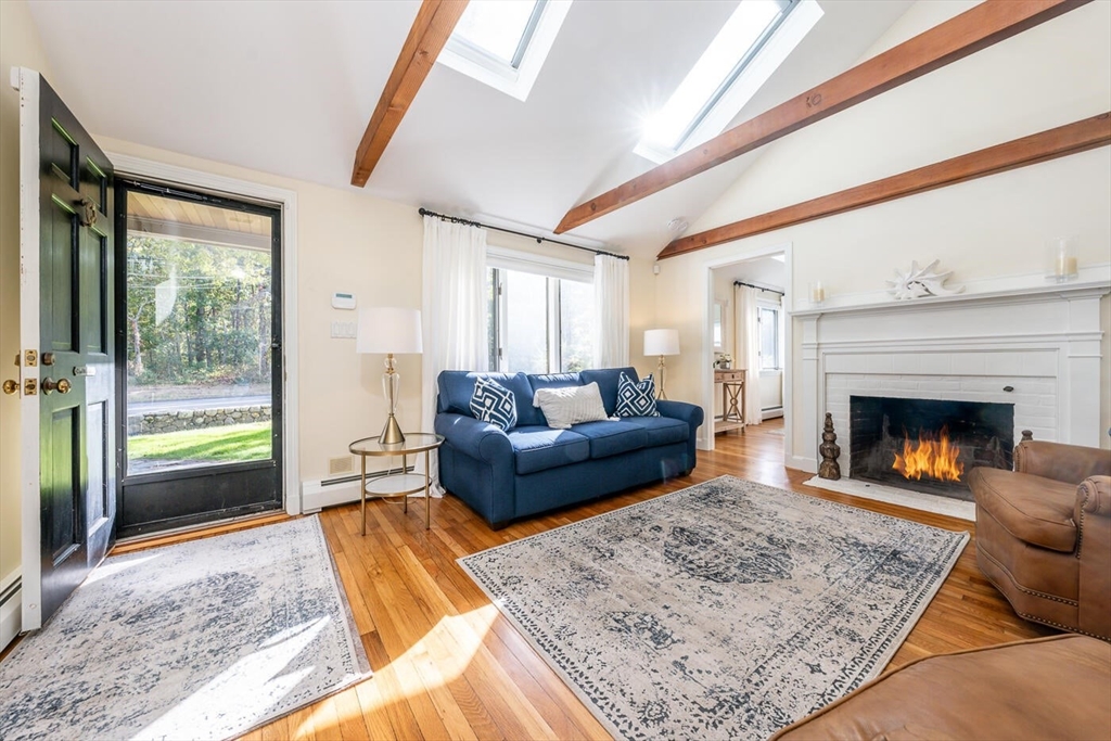 666 Craigville Beach Rd