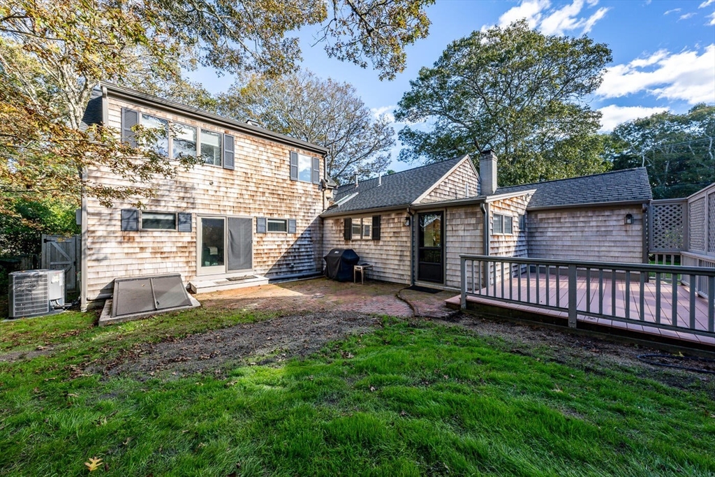 666 Craigville Beach Rd