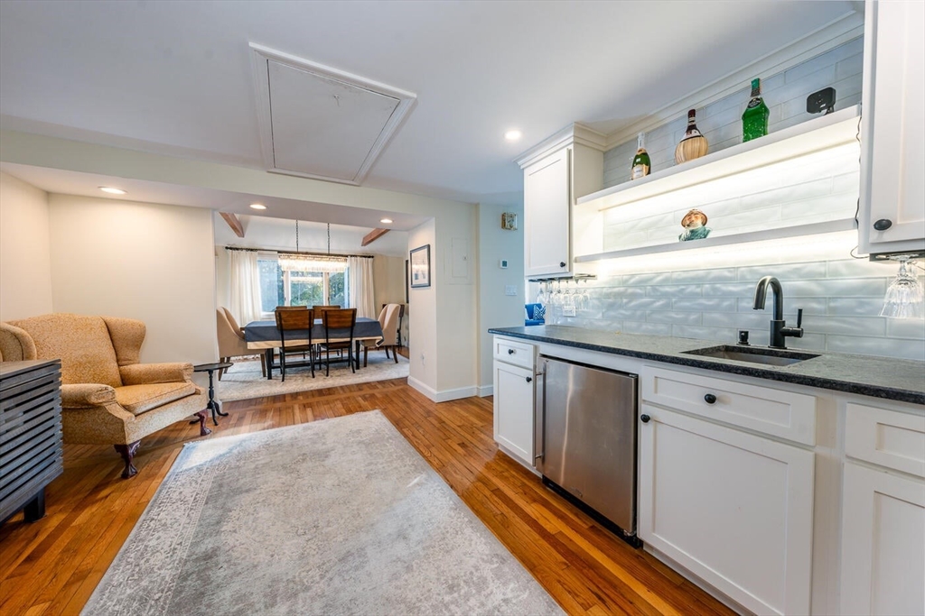 666 Craigville Beach Rd