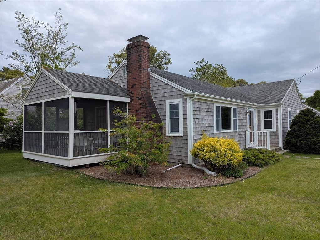 3 Newcomb Dr