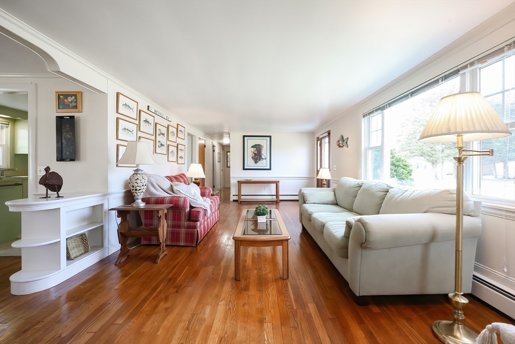 3 Newcomb Dr