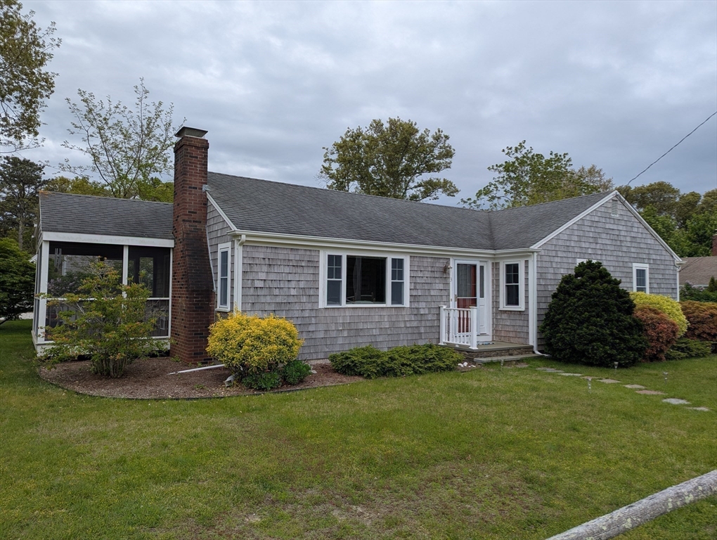 3 Newcomb Dr