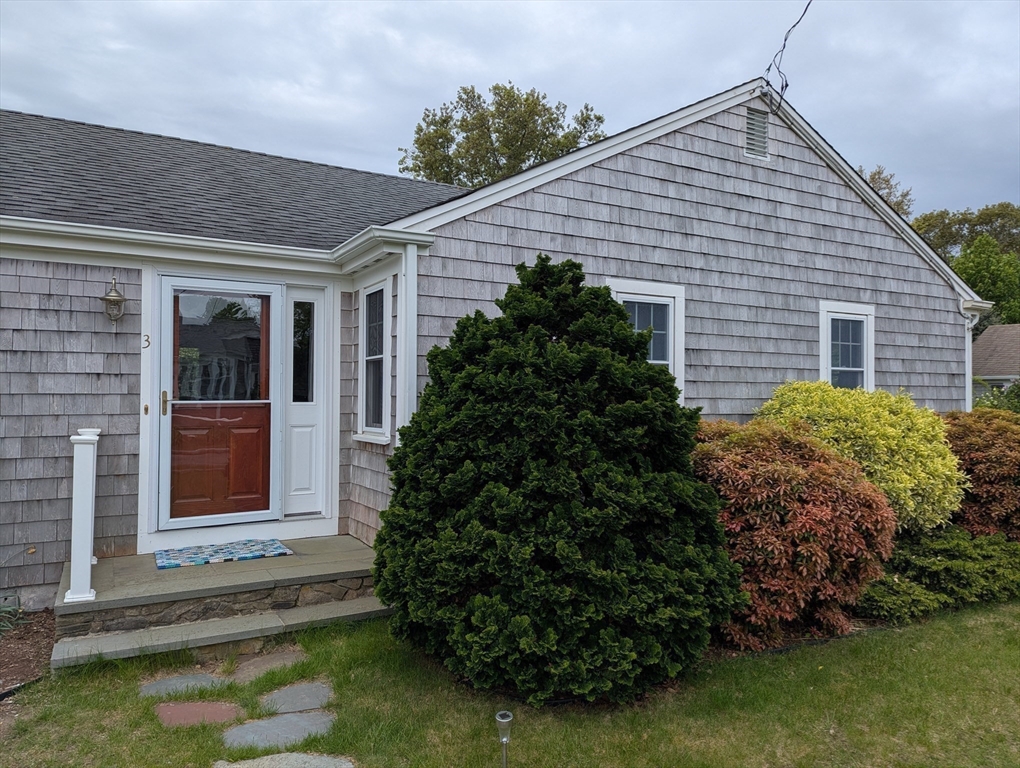 3 Newcomb Dr