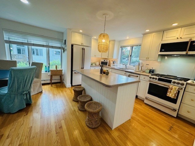 106 Waterside Dr