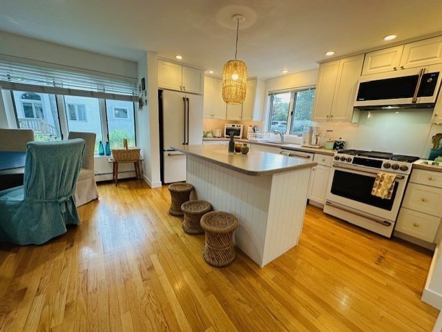 106 Waterside Dr