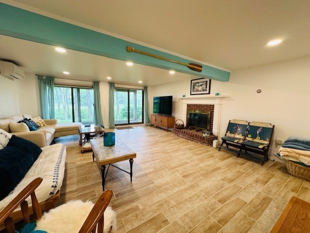106 Waterside Dr