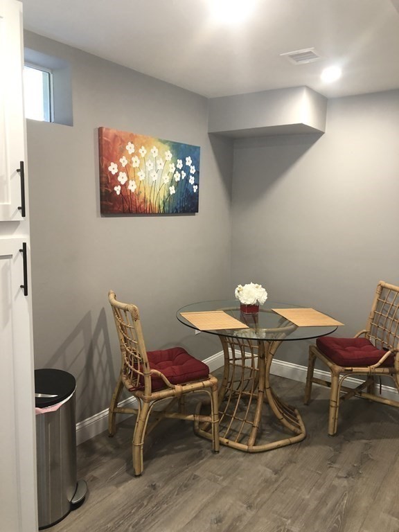 1 Park Rd # 1
