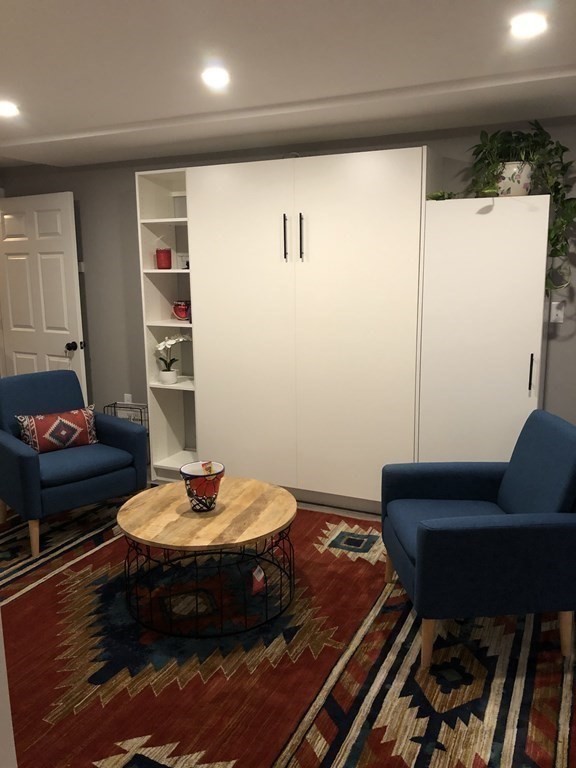 1 Park Rd # 1